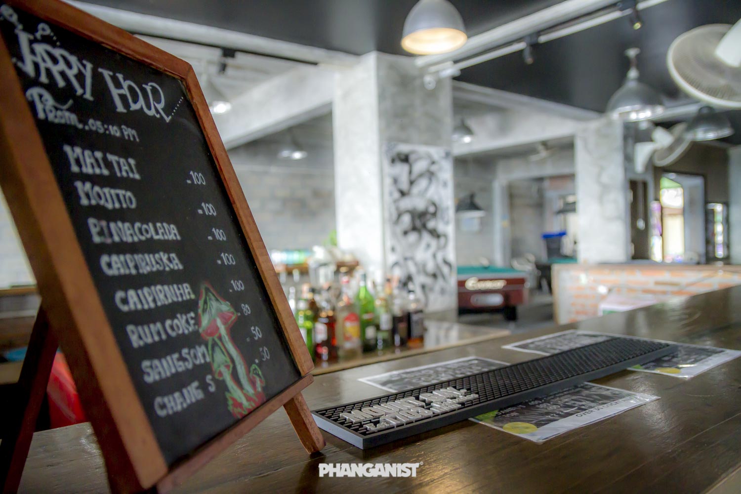 Big Smiles with Jack at Bro & Sis Koh Phangan Online Magazine